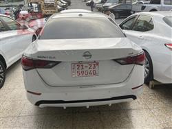 نیسان سێنترا